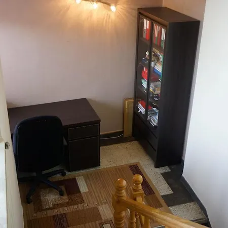 Guest With Large Sunny Terrace *